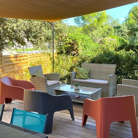 Le Des Cazarelles 펜션 *